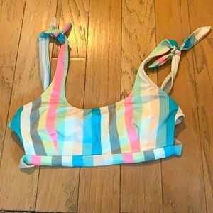 Stripped swimsuit top